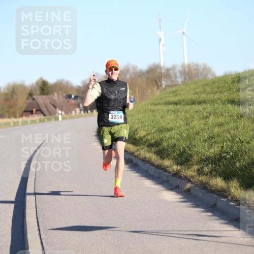 06.04.2025 - 44. Internationalen Wilhelmsburger Insellauf Jannik Wohlers http://msf.ph/oto/7598650 06.04.2025 09:17:36 Laufen 3214 meine-sportfotos.de