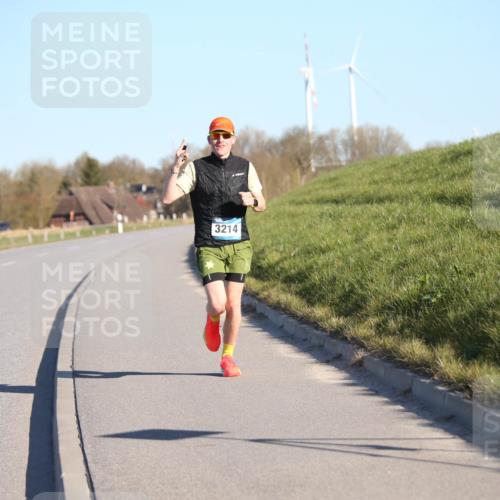 06.04.2025 - 44. Internationalen Wilhelmsburger Insellauf Jannik Wohlers http://msf.ph/oto/7598656 06.04.2025 09:17:36 Laufen 3214 meine-sportfotos.de