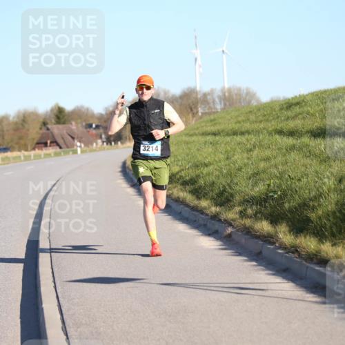 06.04.2025 - 44. Internationalen Wilhelmsburger Insellauf Jannik Wohlers http://msf.ph/oto/7598673 06.04.2025 09:17:36 Laufen 3214 meine-sportfotos.de