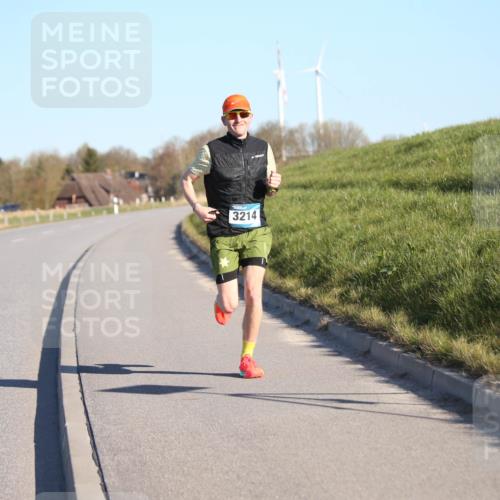 06.04.2025 - 44. Internationalen Wilhelmsburger Insellauf Jannik Wohlers http://msf.ph/oto/7598680 06.04.2025 09:17:37 Laufen 3214 meine-sportfotos.de
