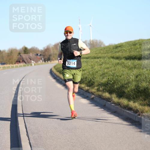 06.04.2025 - 44. Internationalen Wilhelmsburger Insellauf Jannik Wohlers http://msf.ph/oto/7598699 06.04.2025 09:17:37 Laufen 3214 meine-sportfotos.de