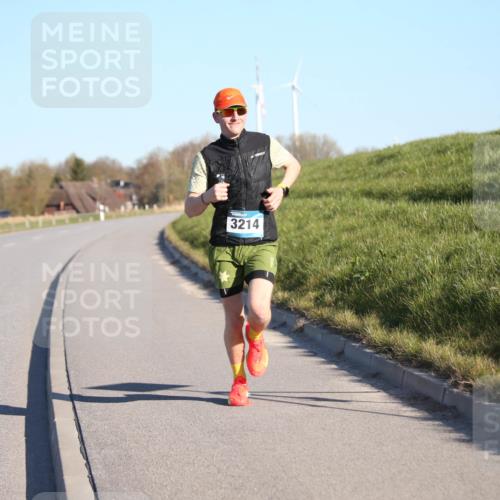 06.04.2025 - 44. Internationalen Wilhelmsburger Insellauf Jannik Wohlers http://msf.ph/oto/7598714 06.04.2025 09:17:37 Laufen 3214 meine-sportfotos.de