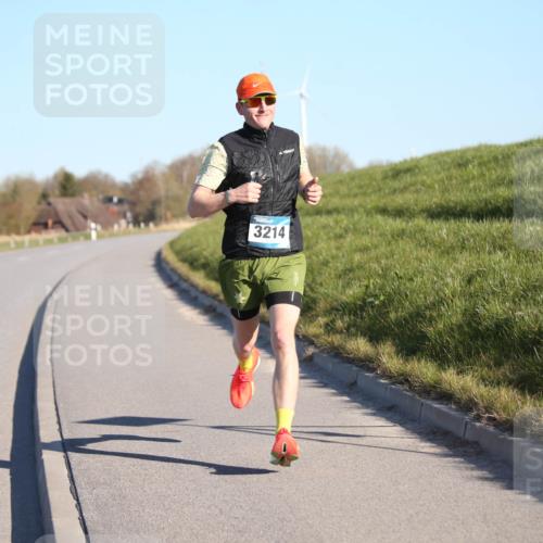 06.04.2025 - 44. Internationalen Wilhelmsburger Insellauf Jannik Wohlers http://msf.ph/oto/7598725 06.04.2025 09:17:37 Laufen 3214 meine-sportfotos.de