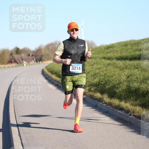 06.04.2025 - 44. Internationalen Wilhelmsburger Insellauf Jannik Wohlers http://msf.ph/oto/7598735 06.04.2025 09:17:37 Laufen 3214 meine-sportfotos.de
