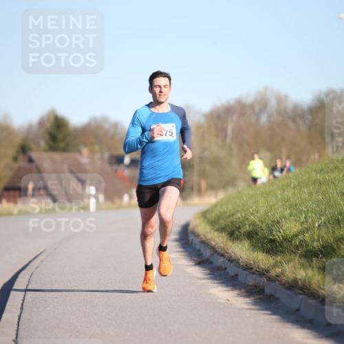 06.04.2025 - 44. Internationalen Wilhelmsburger Insellauf Jannik Wohlers http://msf.ph/oto/7598759 06.04.2025 09:17:56 Laufen 75 meine-sportfotos.de