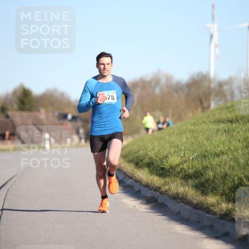 06.04.2025 - 44. Internationalen Wilhelmsburger Insellauf Jannik Wohlers http://msf.ph/oto/7598778 06.04.2025 09:17:57 Laufen 75 meine-sportfotos.de