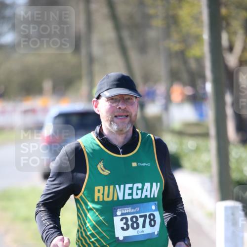 06.04.2025 - 44. Internationalen Wilhelmsburger Insellauf Jannik Wohlers http://msf.ph/oto/7598869 06.04.2025 10:38:55 Laufen 3878 meine-sportfotos.de