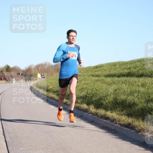 06.04.2025 - 44. Internationalen Wilhelmsburger Insellauf Jannik Wohlers http://msf.ph/oto/7598910 06.04.2025 09:17:59 Laufen  meine-sportfotos.de