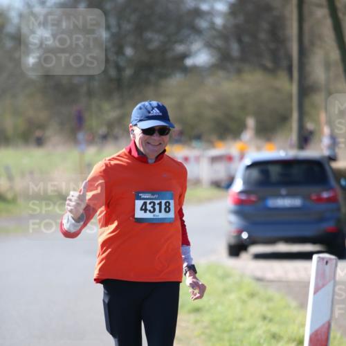 06.04.2025 - 44. Internationalen Wilhelmsburger Insellauf Jannik Wohlers http://msf.ph/oto/7598911 06.04.2025 10:39:01 Laufen 4318 meine-sportfotos.de