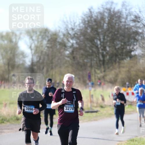 06.04.2025 - 44. Internationalen Wilhelmsburger Insellauf Jannik Wohlers http://msf.ph/oto/7599036 06.04.2025 10:39:31 Laufen 3990, 3278, 7 meine-sportfotos.de