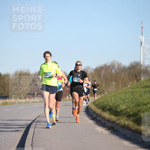 06.04.2025 - 44. Internationalen Wilhelmsburger Insellauf Jannik Wohlers http://msf.ph/oto/7599045 06.04.2025 09:18:15 Laufen 5001, 5194 meine-sportfotos.de