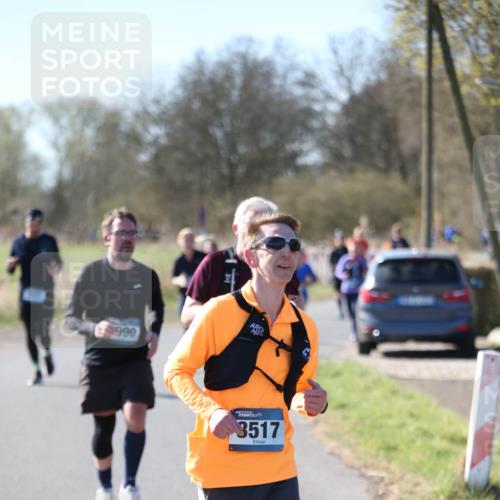 06.04.2025 - 44. Internationalen Wilhelmsburger Insellauf Jannik Wohlers http://msf.ph/oto/7599069 06.04.2025 10:39:34 Laufen 990, 3517 meine-sportfotos.de
