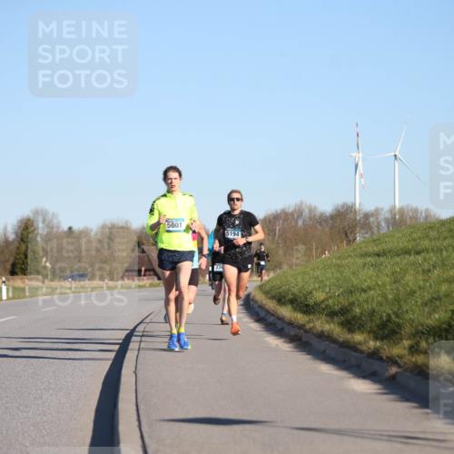 06.04.2025 - 44. Internationalen Wilhelmsburger Insellauf Jannik Wohlers http://msf.ph/oto/7599074 06.04.2025 09:18:16 Laufen 5001, 5194, 339 meine-sportfotos.de