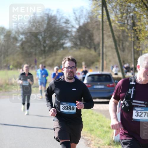 06.04.2025 - 44. Internationalen Wilhelmsburger Insellauf Jannik Wohlers http://msf.ph/oto/7599081 06.04.2025 10:39:36 Laufen 3990, 3278 meine-sportfotos.de