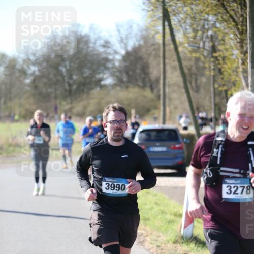 06.04.2025 - 44. Internationalen Wilhelmsburger Insellauf Jannik Wohlers http://msf.ph/oto/7599084 06.04.2025 10:39:36 Laufen 3990, 3278 meine-sportfotos.de