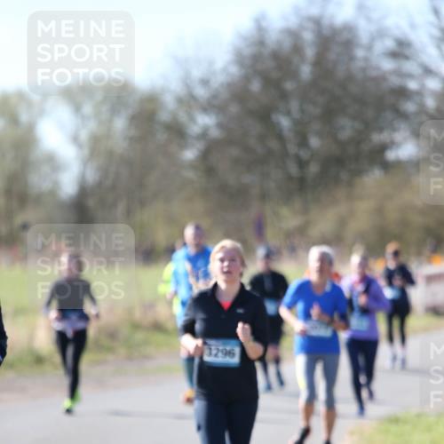 06.04.2025 - 44. Internationalen Wilhelmsburger Insellauf Jannik Wohlers http://msf.ph/oto/7599107 06.04.2025 10:39:39 Laufen 3296 meine-sportfotos.de