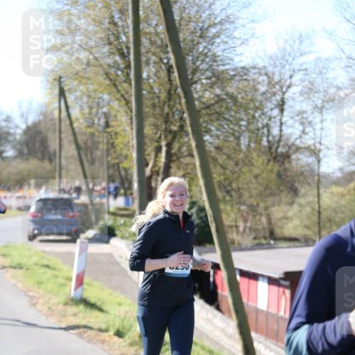 06.04.2025 - 44. Internationalen Wilhelmsburger Insellauf Jannik Wohlers http://msf.ph/oto/7599156 06.04.2025 10:39:43 Laufen 130 meine-sportfotos.de