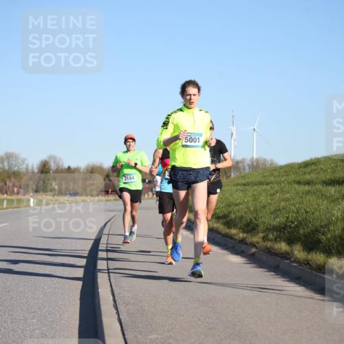 06.04.2025 - 44. Internationalen Wilhelmsburger Insellauf Jannik Wohlers http://msf.ph/oto/7599164 06.04.2025 09:18:18 Laufen 3184, 5001 meine-sportfotos.de