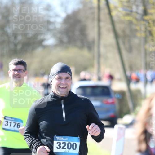 06.04.2025 - 44. Internationalen Wilhelmsburger Insellauf Jannik Wohlers http://msf.ph/oto/7599226 06.04.2025 10:39:51 Laufen 3176, 3200 meine-sportfotos.de