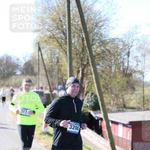 06.04.2025 - 44. Internationalen Wilhelmsburger Insellauf Jannik Wohlers http://msf.ph/oto/7599236 06.04.2025 10:39:52 Laufen 3178, 3200 meine-sportfotos.de