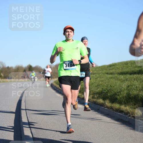 06.04.2025 - 44. Internationalen Wilhelmsburger Insellauf Jannik Wohlers http://msf.ph/oto/7599278 06.04.2025 09:18:20 Laufen 3184, 199, 375 meine-sportfotos.de