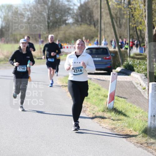 06.04.2025 - 44. Internationalen Wilhelmsburger Insellauf Jannik Wohlers http://msf.ph/oto/7599279 06.04.2025 10:40:04 Laufen 3740, 4316 meine-sportfotos.de
