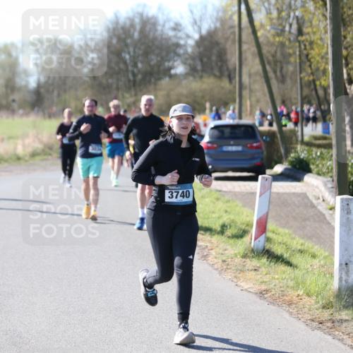 06.04.2025 - 44. Internationalen Wilhelmsburger Insellauf Jannik Wohlers http://msf.ph/oto/7599297 06.04.2025 10:40:06 Laufen 303, 3740 meine-sportfotos.de