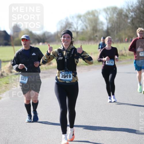 06.04.2025 - 44. Internationalen Wilhelmsburger Insellauf Jannik Wohlers http://msf.ph/oto/7599321 06.04.2025 10:40:11 Laufen 567, 3919, 4235, 4166 meine-sportfotos.de