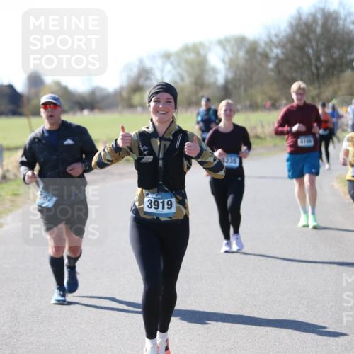 06.04.2025 - 44. Internationalen Wilhelmsburger Insellauf Jannik Wohlers http://msf.ph/oto/7599328 06.04.2025 10:40:12 Laufen 567, 3919, 4235, 4166, 3223 meine-sportfotos.de
