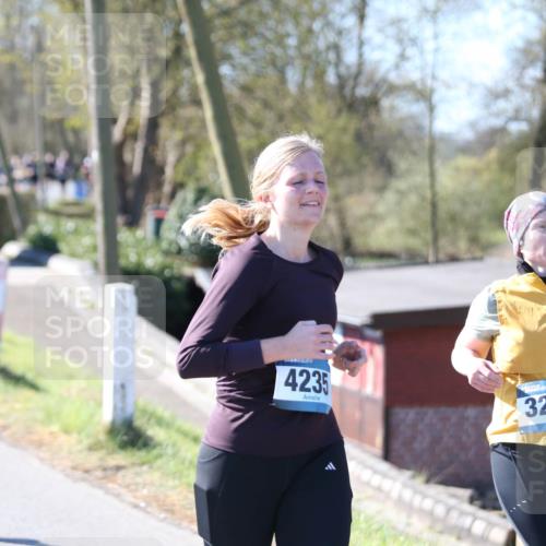 06.04.2025 - 44. Internationalen Wilhelmsburger Insellauf Jannik Wohlers http://msf.ph/oto/7599375 06.04.2025 10:40:16 Laufen 4166, 4235, 3223 meine-sportfotos.de