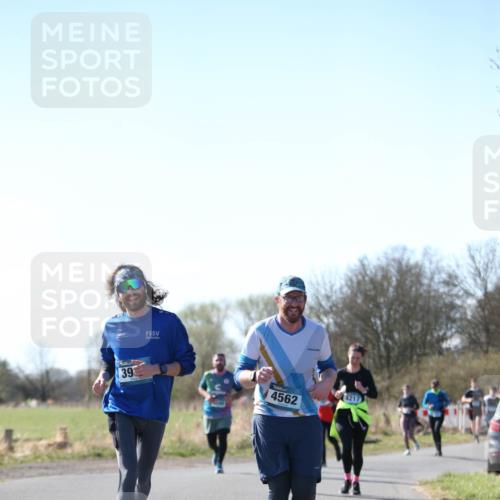 06.04.2025 - 44. Internationalen Wilhelmsburger Insellauf Jannik Wohlers http://msf.ph/oto/7599503 06.04.2025 10:40:28 Laufen 39, 4562, 4217 meine-sportfotos.de