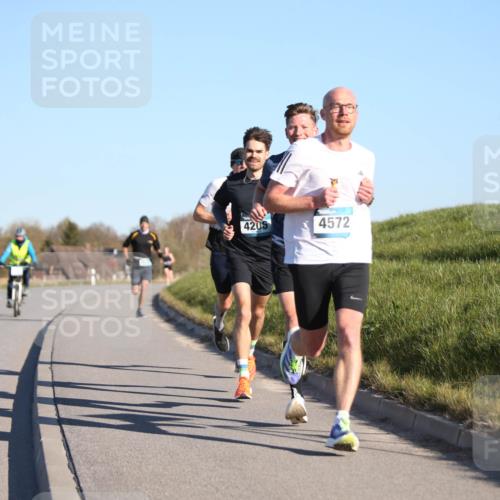 06.04.2025 - 44. Internationalen Wilhelmsburger Insellauf Jannik Wohlers http://msf.ph/oto/7599524 06.04.2025 09:18:26 Laufen 4205, 4572 meine-sportfotos.de