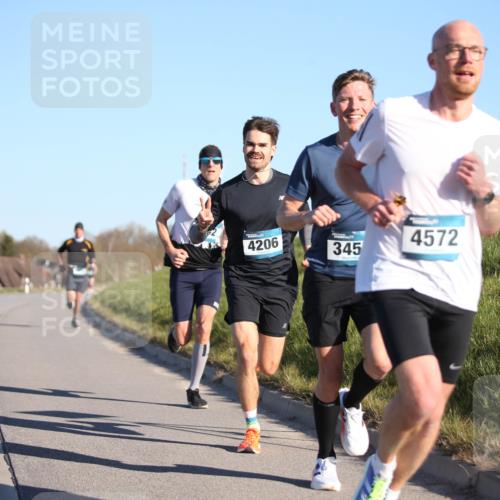 06.04.2025 - 44. Internationalen Wilhelmsburger Insellauf Jannik Wohlers http://msf.ph/oto/7599610 06.04.2025 09:18:27 Laufen 4206, 345, 4572 meine-sportfotos.de