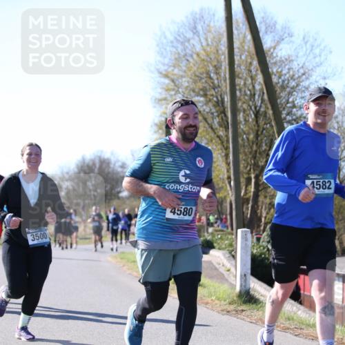 06.04.2025 - 44. Internationalen Wilhelmsburger Insellauf Jannik Wohlers http://msf.ph/oto/7599627 06.04.2025 10:40:38 Laufen 3533, 308, 3500, 4580, 4582 meine-sportfotos.de