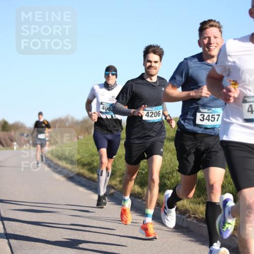 06.04.2025 - 44. Internationalen Wilhelmsburger Insellauf Jannik Wohlers http://msf.ph/oto/7599631 06.04.2025 09:18:27 Laufen 0, 4052, 4206, 3457, 4572 meine-sportfotos.de