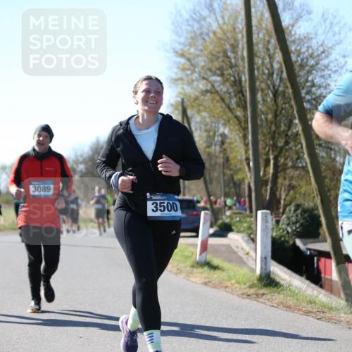 06.04.2025 - 44. Internationalen Wilhelmsburger Insellauf Jannik Wohlers http://msf.ph/oto/7599637 06.04.2025 10:40:39 Laufen 3089, 3533, 3500, 4580 meine-sportfotos.de