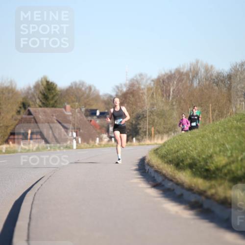 06.04.2025 - 44. Internationalen Wilhelmsburger Insellauf Jannik Wohlers http://msf.ph/oto/7599772 06.04.2025 09:18:32 Laufen 3726 meine-sportfotos.de