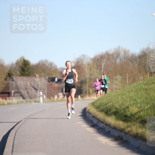 06.04.2025 - 44. Internationalen Wilhelmsburger Insellauf Jannik Wohlers http://msf.ph/oto/7599800 06.04.2025 09:18:35 Laufen 3776 meine-sportfotos.de