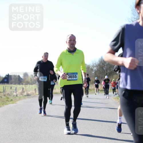 06.04.2025 - 44. Internationalen Wilhelmsburger Insellauf Jannik Wohlers http://msf.ph/oto/7599807 06.04.2025 10:40:54 Laufen 4098, 3655, 4442 meine-sportfotos.de