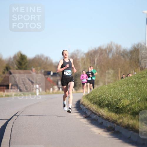 06.04.2025 - 44. Internationalen Wilhelmsburger Insellauf Jannik Wohlers http://msf.ph/oto/7599811 06.04.2025 09:18:37 Laufen 3776 meine-sportfotos.de