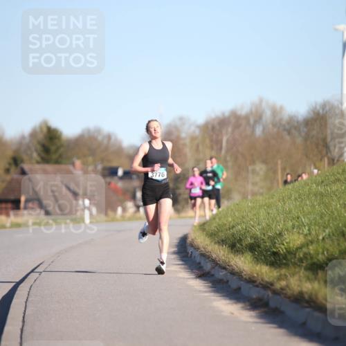06.04.2025 - 44. Internationalen Wilhelmsburger Insellauf Jannik Wohlers http://msf.ph/oto/7599816 06.04.2025 09:18:37 Laufen 3776 meine-sportfotos.de