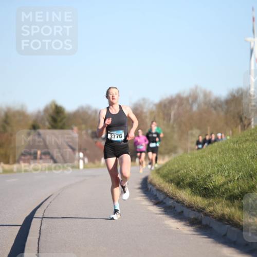 06.04.2025 - 44. Internationalen Wilhelmsburger Insellauf Jannik Wohlers http://msf.ph/oto/7599838 06.04.2025 09:18:39 Laufen 3776 meine-sportfotos.de