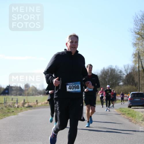 06.04.2025 - 44. Internationalen Wilhelmsburger Insellauf Jannik Wohlers http://msf.ph/oto/7599849 06.04.2025 10:40:56 Laufen 4098, 500 meine-sportfotos.de