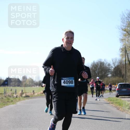 06.04.2025 - 44. Internationalen Wilhelmsburger Insellauf Jannik Wohlers http://msf.ph/oto/7599852 06.04.2025 10:40:56 Laufen 4098 meine-sportfotos.de