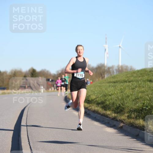 06.04.2025 - 44. Internationalen Wilhelmsburger Insellauf Jannik Wohlers http://msf.ph/oto/7599866 06.04.2025 09:18:41 Laufen 3776 meine-sportfotos.de