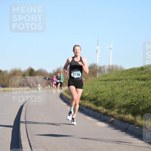 06.04.2025 - 44. Internationalen Wilhelmsburger Insellauf Jannik Wohlers http://msf.ph/oto/7599877 06.04.2025 09:18:41 Laufen 3776 meine-sportfotos.de
