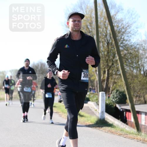 06.04.2025 - 44. Internationalen Wilhelmsburger Insellauf Jannik Wohlers http://msf.ph/oto/7599894 06.04.2025 10:41:01 Laufen 3004, 306 meine-sportfotos.de