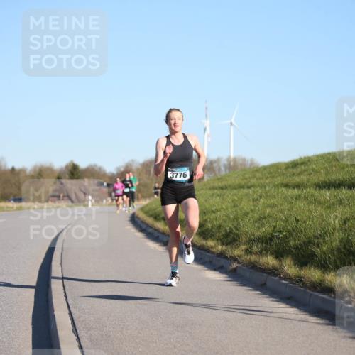06.04.2025 - 44. Internationalen Wilhelmsburger Insellauf Jannik Wohlers http://msf.ph/oto/7599902 06.04.2025 09:18:42 Laufen 3776 meine-sportfotos.de