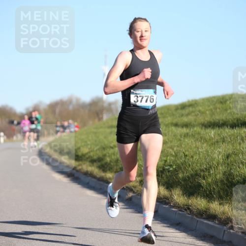 06.04.2025 - 44. Internationalen Wilhelmsburger Insellauf Jannik Wohlers http://msf.ph/oto/7599927 06.04.2025 09:18:42 Laufen 3776 meine-sportfotos.de