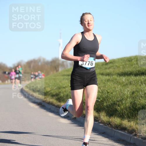 06.04.2025 - 44. Internationalen Wilhelmsburger Insellauf Jannik Wohlers http://msf.ph/oto/7599935 06.04.2025 09:18:43 Laufen 3776 meine-sportfotos.de